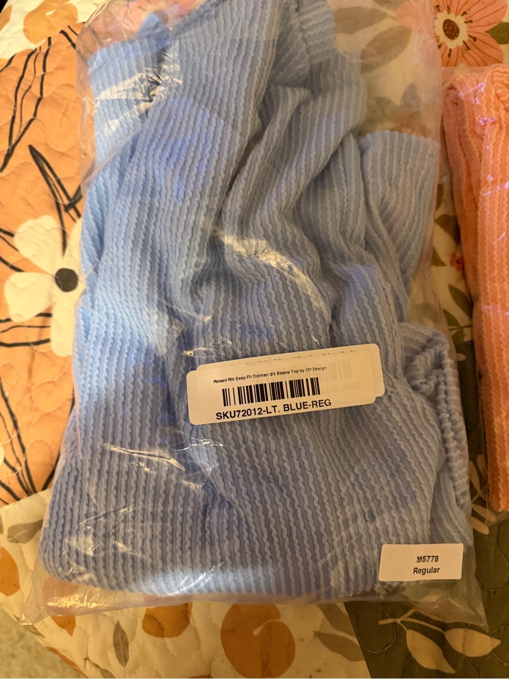 Set of 2 Raised Rib Dolman 3/4 sleeve Top - Picture 3 of 11
